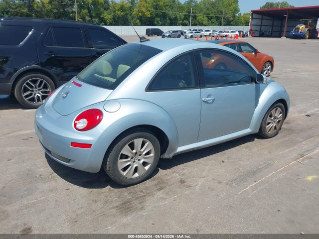 2010 Volkswagen New Beetle 2.5l მანქანა იყიდება აუქციონზე, vin: 3VWRW3AGXAM022859, აუქციონის ნომერი: 45853934