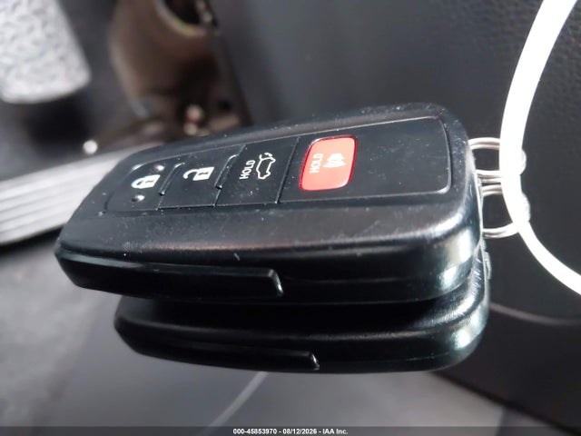 2T3C1RFVXMW173382 Toyota Rav4 Xle Premium