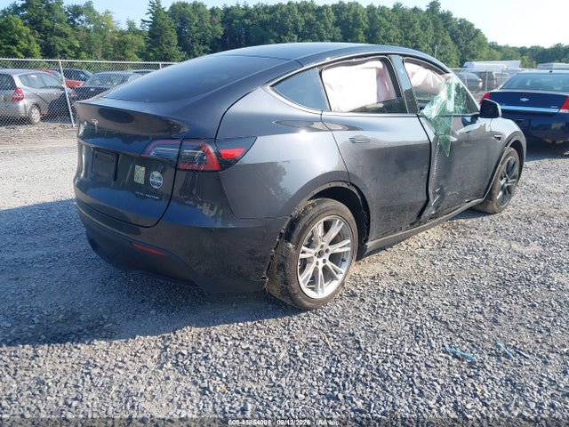 Продажа на аукционе авто 2024 Tesla Model Y Long Range Dual Motor All-wheel Drive, vin: 7SAYGDEE1RF986408, номер лота: 45854008