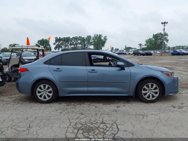 Продажа на аукционе авто 2021 Toyota Corolla Le, vin: JTDEPMAE9MJ177472, номер лота: 45854019