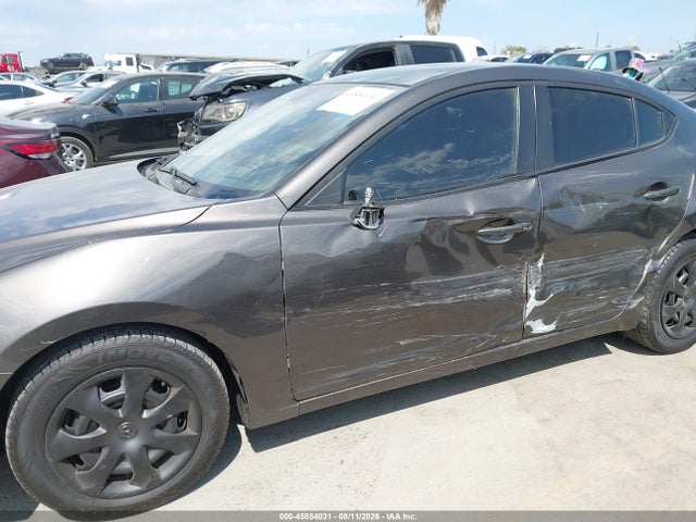 Продаж на аукціоні авто 2016 Mazda Mazda3 I Sport, vin: JM1BM1T73G1319635, номер лоту: 45854031