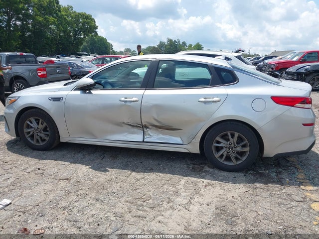 2019 Kia Optima Lx მანქანა იყიდება აუქციონზე, vin: 5XXGT4L38KG345720, აუქციონის ნომერი: 45854038