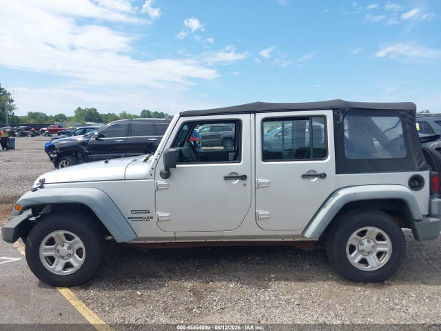45854099 :رقم المزاد ، 1J4BB3H18AL232342 vin ، 2010 Jeep Wrangler Unlimited Sport مزاد بيع