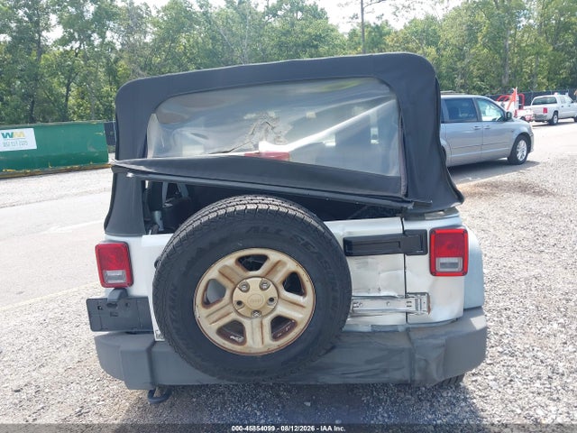 45854099 :رقم المزاد ، 1J4BB3H18AL232342 vin ، 2010 Jeep Wrangler Unlimited Sport مزاد بيع