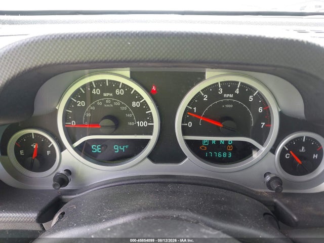 45854099 :رقم المزاد ، 1J4BB3H18AL232342 vin ، 2010 Jeep Wrangler Unlimited Sport مزاد بيع