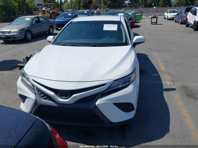 4T1B11HK6JU070836 Toyota CAMRY SE