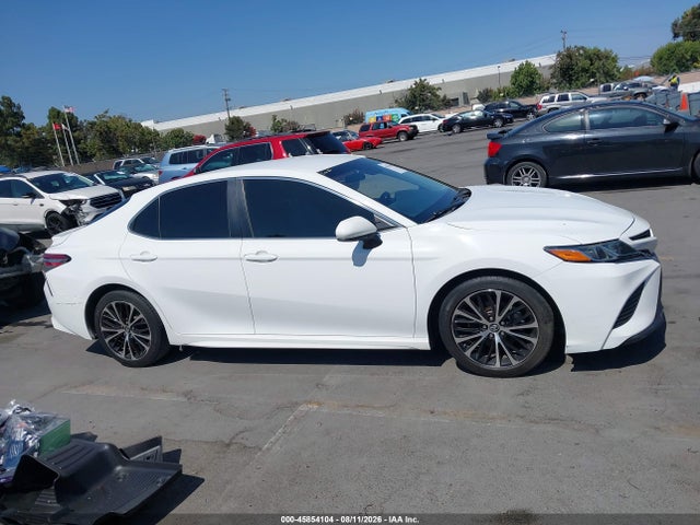 4T1B11HK6JU070836 Toyota CAMRY SE