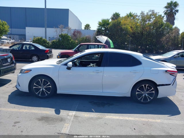 4T1B11HK6JU070836 Toyota CAMRY SE