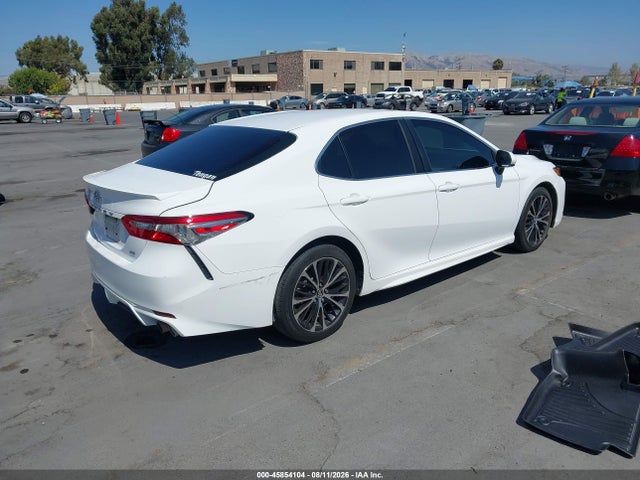 4T1B11HK6JU070836 Toyota CAMRY SE
