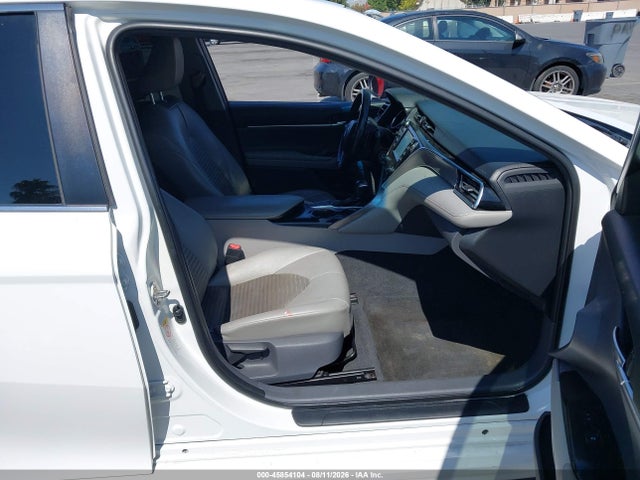 4T1B11HK6JU070836 Toyota CAMRY SE