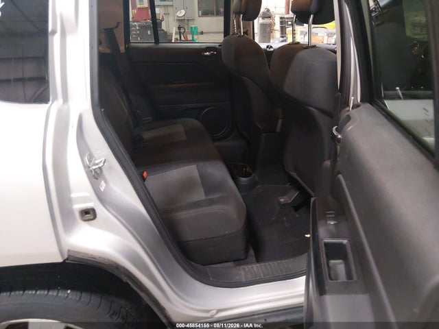 45854155 :رقم المزاد ، 1J4NT1FB2BD192166 vin ، 2011 Jeep Compass مزاد بيع