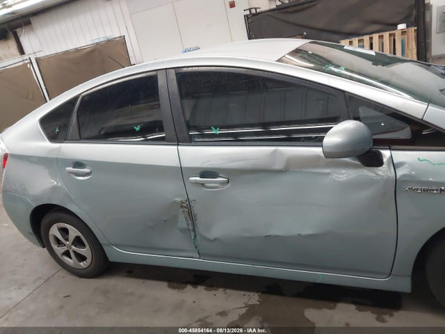Toyota Prius Three 2014 JTDKN3DU0E1746586 Image 6