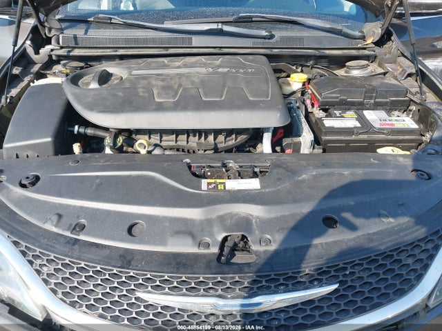 Aukcja sprzedaży 2015 Chrysler 200 C, vin: 1C3CCCCG2FN647076, numer aukcji: 45854199