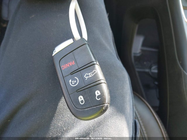Aukcja sprzedaży 2015 Chrysler 200 C, vin: 1C3CCCCG2FN647076, numer aukcji: 45854199