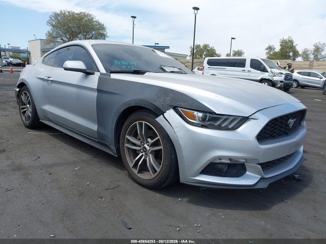 2017 1FA6P8TH8H5213935 main image