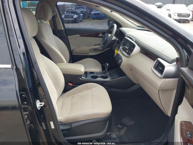5XYPG4A52GG078666 KIA Sorento 3.3l Lx