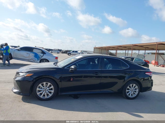 Aukcja sprzedaży 2018 Toyota Camry Le, vin: 4T1B11HK4JU016662, numer aukcji: 45854412