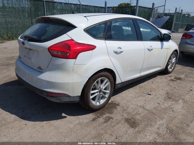 Ford FOCUS SE 2015 1FADP3K26FL292697 Image 4