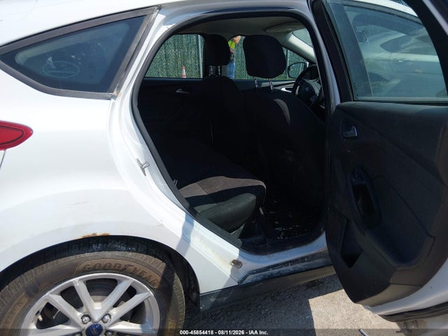 Ford FOCUS SE 2015 1FADP3K26FL292697 Image 8