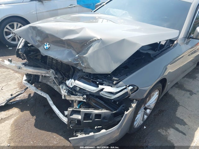 45854441 :رقم المزاد ، WBA13BJ01MWX14306 vin ، 2021 Bmw 530 Xi مزاد بيع