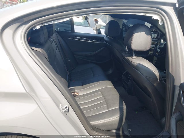 45854441 :رقم المزاد ، WBA13BJ01MWX14306 vin ، 2021 Bmw 530 Xi مزاد بيع