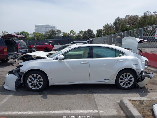 45854446 :رقم المزاد ، JTHBW1GG1D2021819 vin ، 2013 Lexus Es 300h مزاد بيع