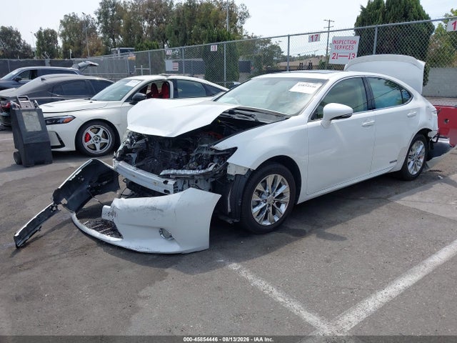 45854446 :رقم المزاد ، JTHBW1GG1D2021819 vin ، 2013 Lexus Es 300h مزاد بيع