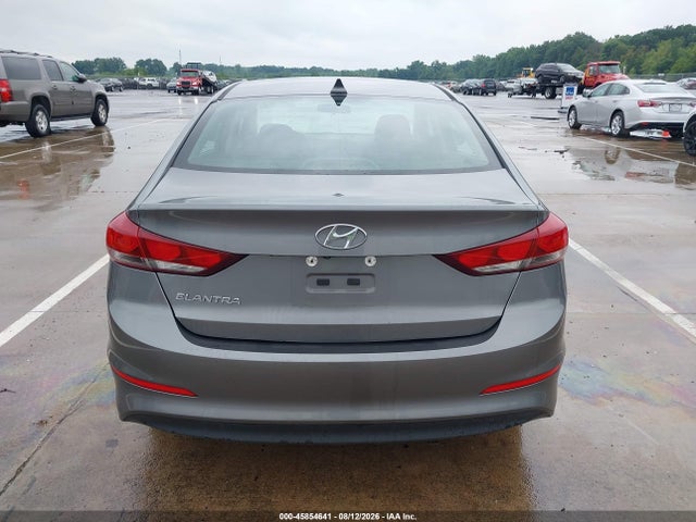 5NPD84LF0JH260808 Hyundai ELANTRA SEL