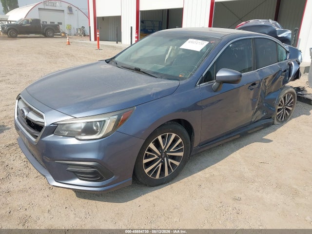 Subaru Legacy 2.5i Premium 2018 4S3BNAC66J3015439 Image 2