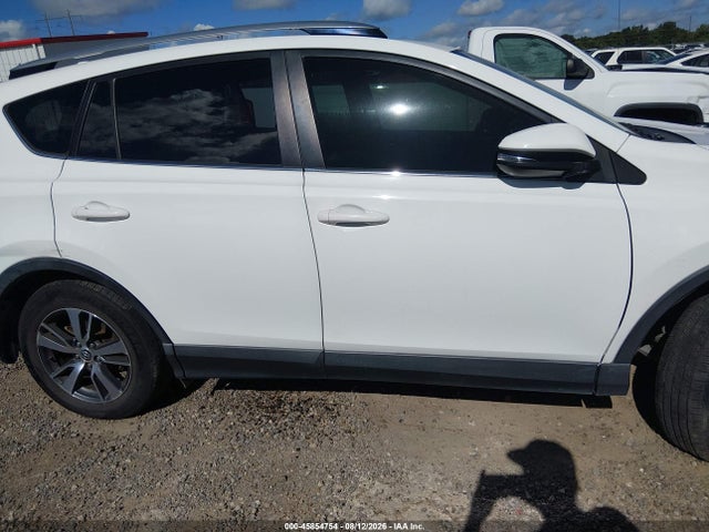45854754 :رقم المزاد ، JTMWFREV5JJ175809 vin ، 2018 Toyota Rav4 Xle مزاد بيع