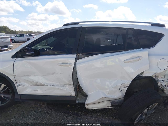 45854754 :رقم المزاد ، JTMWFREV5JJ175809 vin ، 2018 Toyota Rav4 Xle مزاد بيع