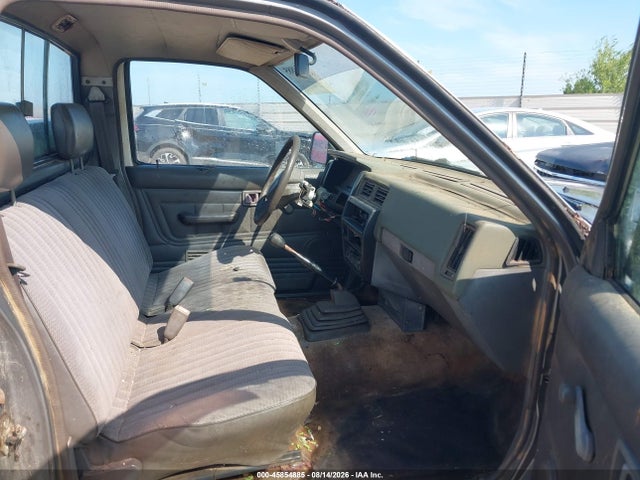 45854885 :رقم المزاد ، 1N6ND11S8KC360213 vin ، 1989 Nissan D21 Short Bed مزاد بيع