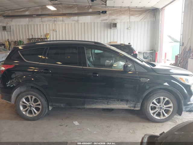 Продажа на аукционе авто 2018 Ford Escape Se, vin: 1FMCU9GD8JUB71597, номер лота: 45854907