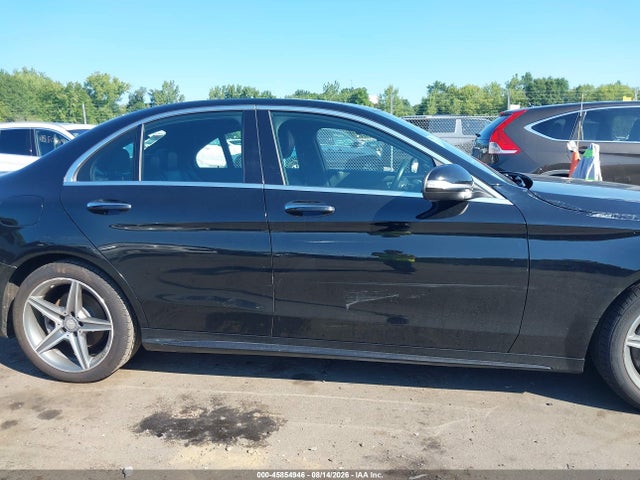 2015 Mercedes-benz C 300 Sport 4matic მანქანა იყიდება აუქციონზე, vin: 55SWF4KB8FU051088, აუქციონის ნომერი: 45854946