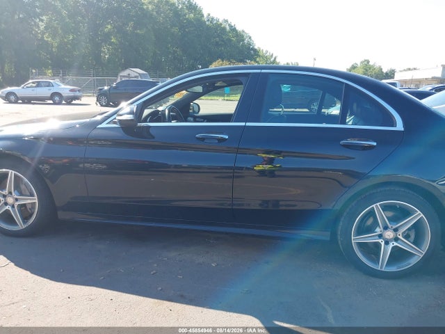 2015 Mercedes-benz C 300 Sport 4matic მანქანა იყიდება აუქციონზე, vin: 55SWF4KB8FU051088, აუქციონის ნომერი: 45854946