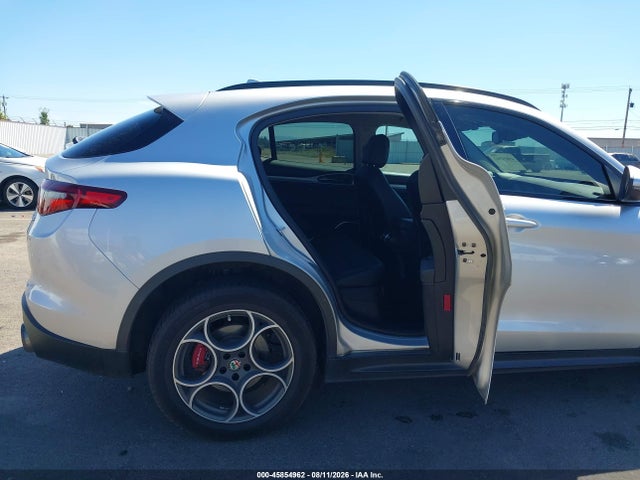 Продаж на аукціоні авто 2018 Alfa Romeo Stelvio Sport Awd, vin: ZASFAKPN7J7B75169, номер лоту: 45854962