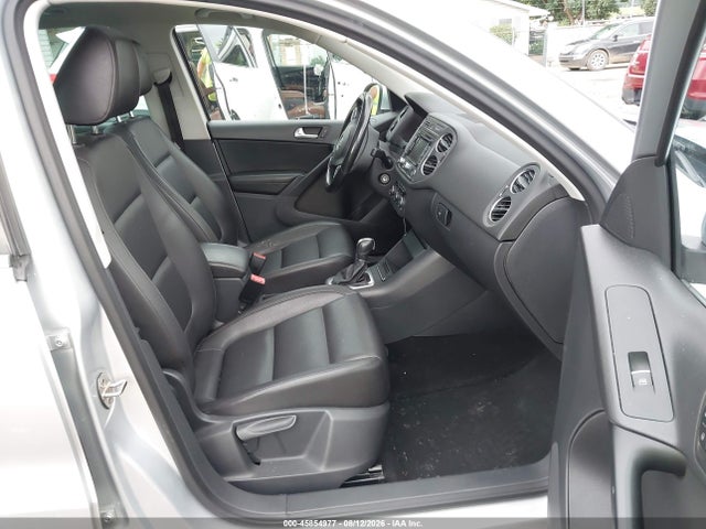 2012 Volkswagen Tiguan Se მანქანა იყიდება აუქციონზე, vin: WVGAV7AX9CW602869, აუქციონის ნომერი: 45854977
