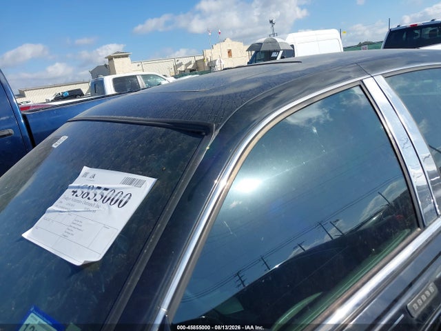 Aukcja sprzedaży 2006 Lincoln Town Car Signature Limited, vin: 1LNHM82V46Y635811, numer aukcji: 45855000