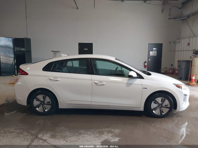 Продажа на аукционе авто 2020 Hyundai Ioniq Hybrid Blue, vin: KMHC65LC7LU232022, номер лота: 45855061