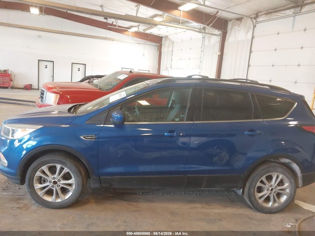 45855060 :رقم المزاد ، 1FMCU9GD4HUB84423 vin ، 2017 Ford Escape Se مزاد بيع