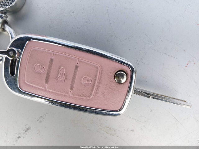 Продажа на аукционе авто 2012 Volkswagen Beetle 2.5l, vin: 3VWJP7AT8CM660982, номер лота: 45855094