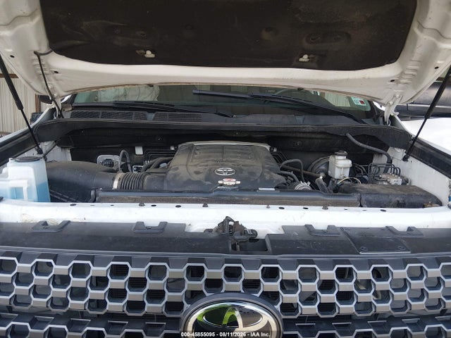 5TFEM5F13JX129205 Toyota Tundra Sr5 4.6l V8