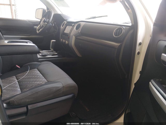 5TFEM5F13JX129205 Toyota Tundra Sr5 4.6l V8