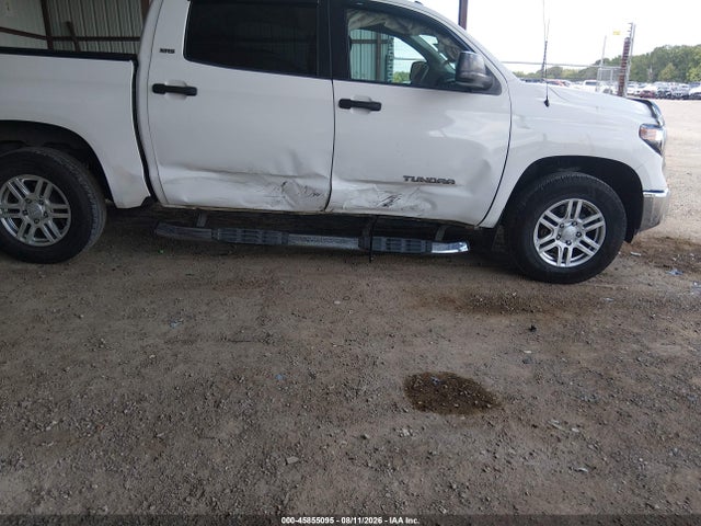 5TFEM5F13JX129205 Toyota Tundra Sr5 4.6l V8