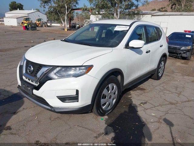 Nissan ROGUE S 2017 KNMAT2MT9HP603818 Image 2