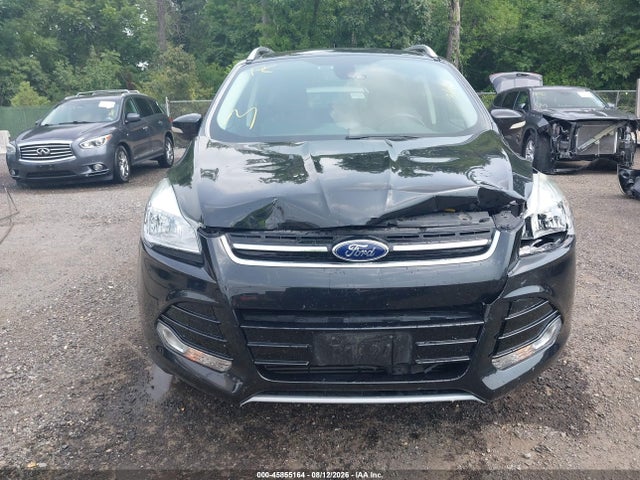 45855164 :رقم المزاد ، 1FMCU9J95FUA56600 vin ، 2015 Ford Escape Titanium مزاد بيع