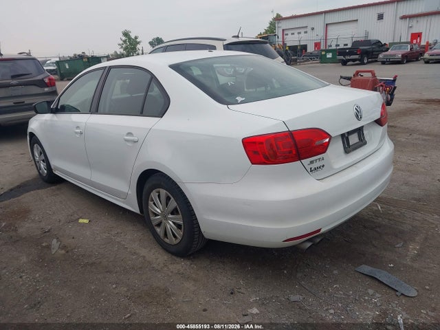 2014 Volkswagen Jetta 2.0l S მანქანა იყიდება აუქციონზე, vin: 3VW2K7AJ1EM334249, აუქციონის ნომერი: 45855193