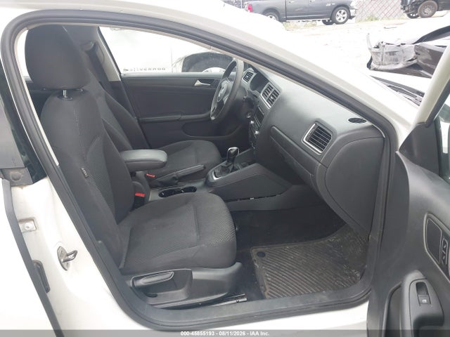 2014 Volkswagen Jetta 2.0l S მანქანა იყიდება აუქციონზე, vin: 3VW2K7AJ1EM334249, აუქციონის ნომერი: 45855193