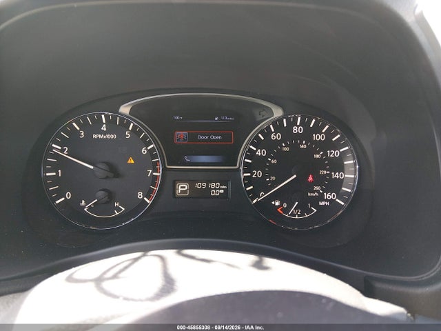 2015 Nissan Pathfinder Sl მანქანა იყიდება აუქციონზე, vin: 5N1AR2MN9FC622935, აუქციონის ნომერი: 45855308