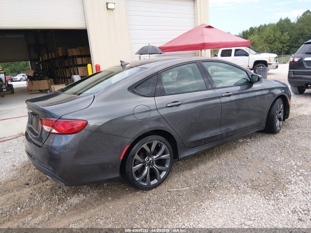 1C3CCCBGXFN582477 Chrysler 200 S